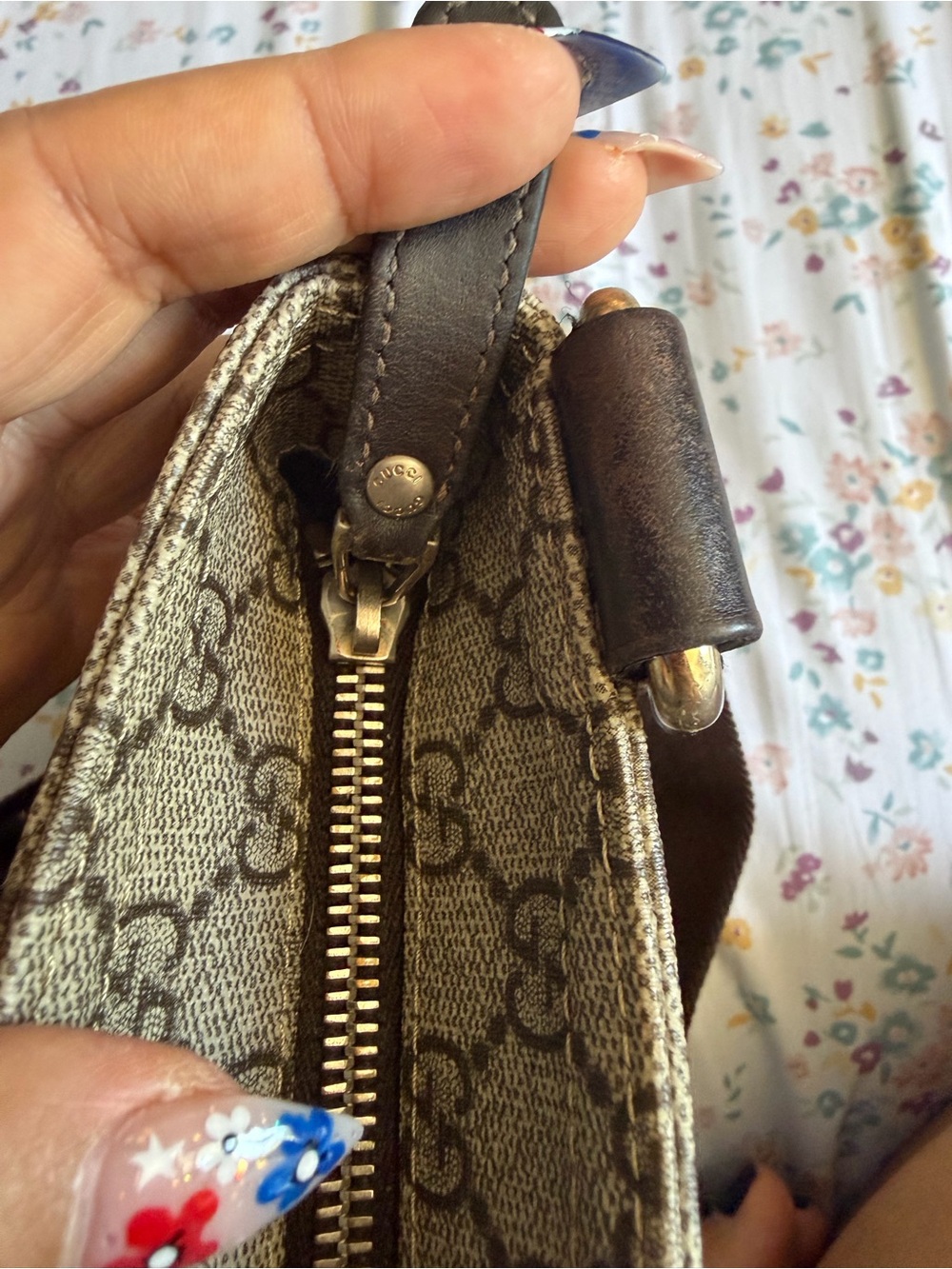 Gucci Beige GG Supreme Canvas Messenger Bag with Brown Strap - Picture 9 of 10